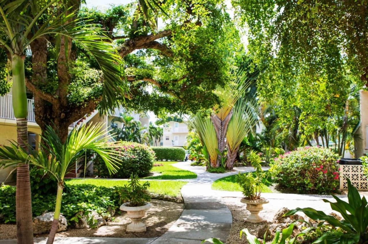 ג'ורג' טאון Beach Living At Plantation Village Blgs מראה חיצוני תמונה